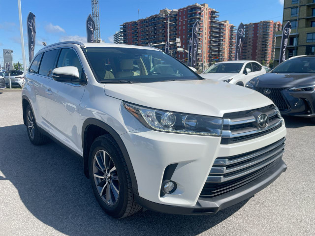 2019 Toyota Highlander XLE / Camera / Bluetooth / Cuir Bien Équi in Cars & Trucks in Laval / North Shore - Image 3