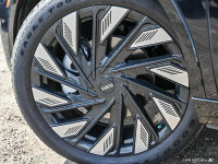 Sunroof, Cooled Seats, Premium Audio, Navigation, Wireless Charging, Heated Steering Wheel, Power Li... (image 6)