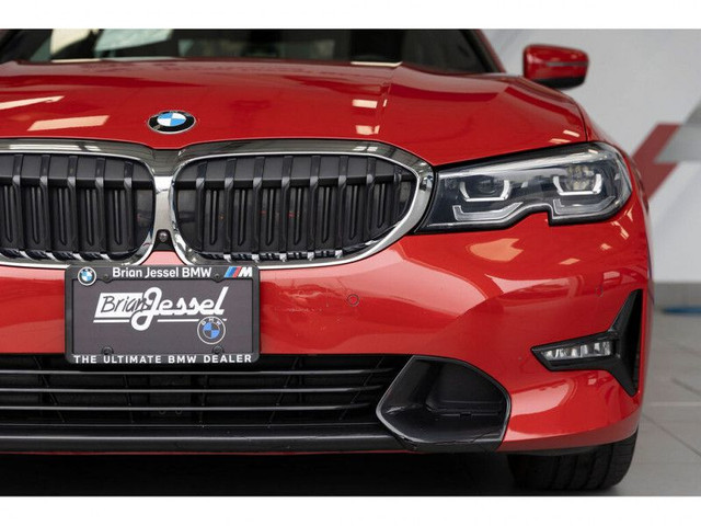 2021 BMW 3 Series 330e xDrive Plug-In Hybrid North America in Cars & Trucks in Vancouver - Image 4