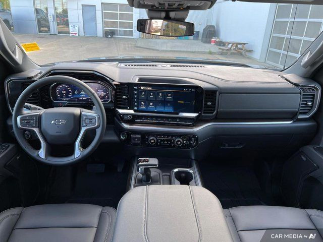 2025 Chevrolet Silverado 1500 RST 4WD Crew Cab | Heated Seats in Cars & Trucks in Strathcona County - Image 4