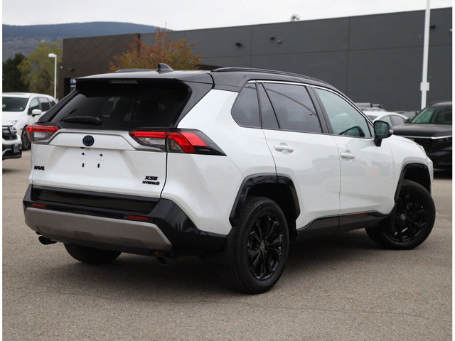 2023 Toyota RAV4 Hybrid XSE AWD - No Accidents / One Owner in Cars & Trucks in Penticton - Image 3