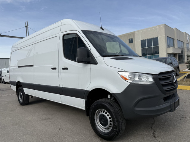 2023 Mercedes-Benz Sprinter Van Sprinter -AWD -CARGO in Cars & Trucks in Oakville / Halton Region - Image 3