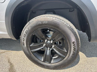 Clean Car Fax**One Owner Trade In**Ram 1500**Warlock**Crew Cab**5.7L**V8**Hemi**40/20/40 Bench Seat*... (image 8)