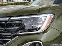 This Volkswagen Atlas boasts a Intercooled Turbo Regular Unleaded I-4 2.0 L/121 engine powering this... (image 9)