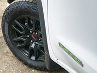 Experience rugged capability blended with modern technology in the 2023 GMC Sierra 1500 Elevation. T... (image 9)