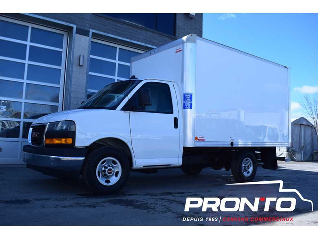  2021 GMC Savana 3500 ** Cube 12 pieds ** V6 ** 4.3 L ** in Cars & Trucks in Laval / North Shore - Image 2