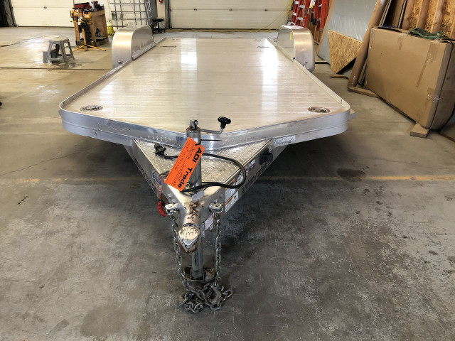 Looks NEW!!! 2020 Flat deck aluminum trailer  in Travel Trailers & Campers in St. Albert - Image 3