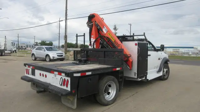 2011 Dodge RAM 550 SLT WITH PALFINGER PK6001 BOOM TRUCK in Cars & Trucks in Edmonton - Image 7