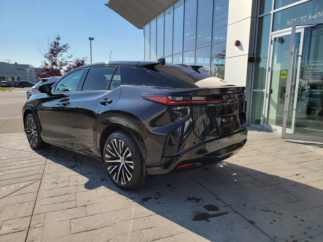 2023 Lexus RZ 450e LUXURY PACKAGE / FULLY ELECTRIC / DIRECT 4... in Cars & Trucks in Calgary - Image 3