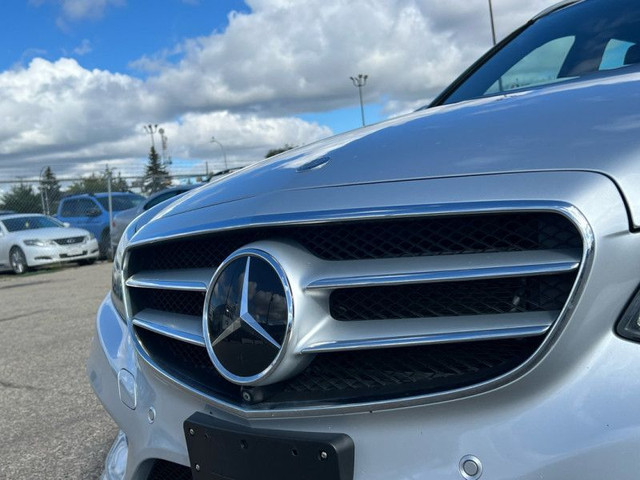 2016 Mercedes-Benz E E 400 4MATIC - Navigation - Leather Seats in Cars & Trucks in Edmonton - Image 4