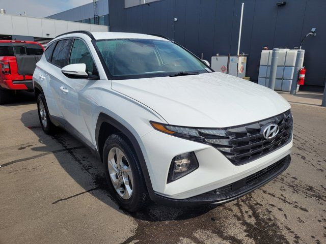 2024 Hyundai Tucson PREFERRED | AWD | BACK UP CAM | in Cars & Trucks in Calgary - Image 3