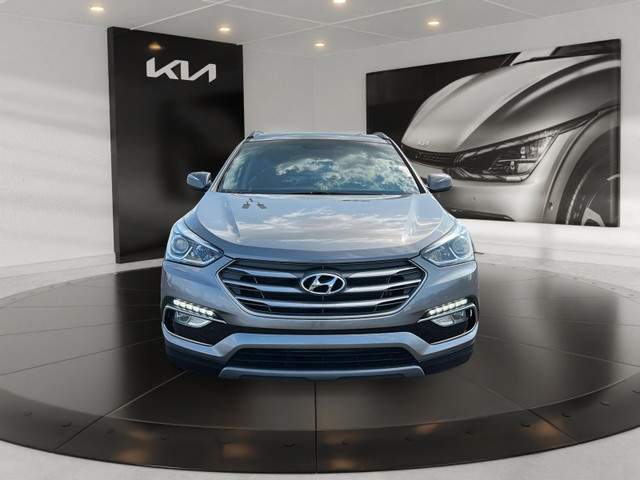 2018 Hyundai Santa Fe Sport 2.4L Premium AWD for sale in Cars & Trucks in Ottawa - Image 3