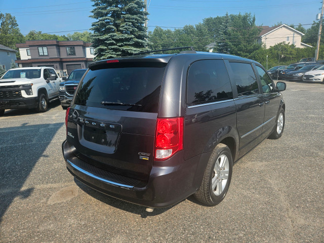 2017 Dodge Grand Caravan Crew in Cars & Trucks in Sudbury - Image 3