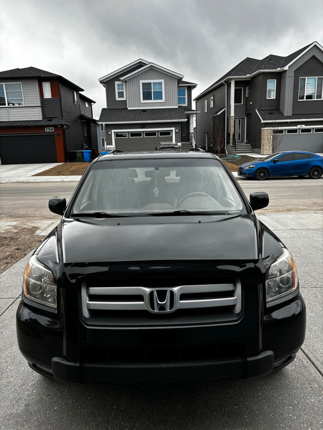 2008 Honda Pilot  in Cars & Trucks in Calgary - Image 2