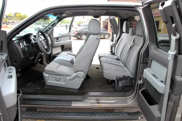 2013 Ford F-150 XLT 6-Cylinder+35 Service Records+Certified in Cars & Trucks in Mississauga / Peel Region - Image 12