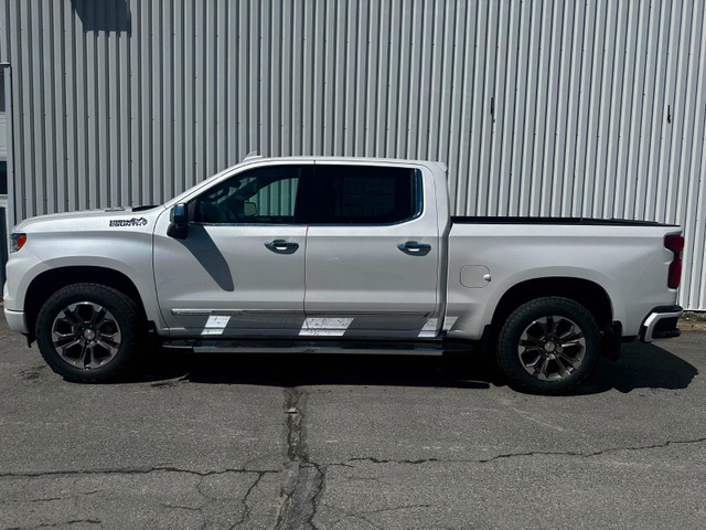 2024 Chevrolet Silverado 1500 High Country in Cars & Trucks in Edmundston - Image 3