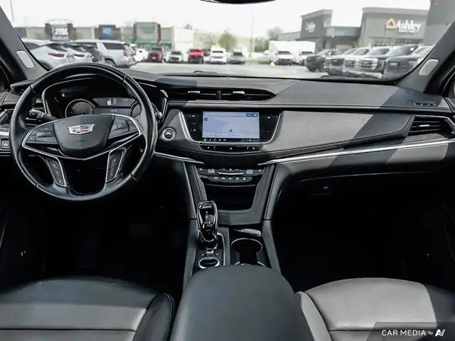 2020 Cadillac XT5 Premium Luxury AWD | 4 New Tires | New Front in Cars & Trucks in Windsor Region - Image 29