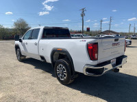 Sierra 3500HD 4WD Crew Cab 172" SLE, 18" Aluminum Wheels, 6.6L V8 Turbo Diesel Engine, 10-Speed Auto... (image 2)