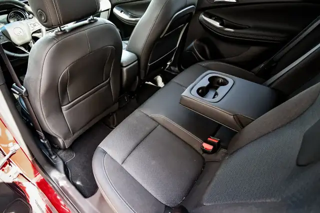 2023 Buick Encore GX Select • SUNROOF • POWER LIFTGATE • CP/AA in Cars & Trucks in Kingston - Image 33
