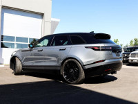Black Contrast Roof, Black Exterior Pack, Tow Hitch Receiver, Wheels: 22inch Gloss Black (Style 1075... (image 9)