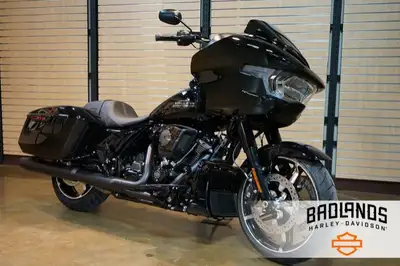 $170 Bi-Weekly 2025 Harley-Davidson Road GlideFeatures may include: DESIGNThe iconic Road Glide, kno...