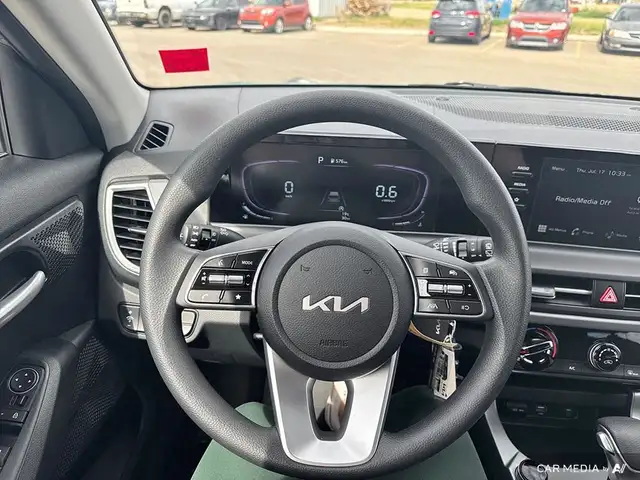 2026 Kia Seltos LX ☼ Rare Pluton Blue! ✅ AWD  — Only $32,828 ⭐ dans Autos et camions dans Medicine Hat - Image 16