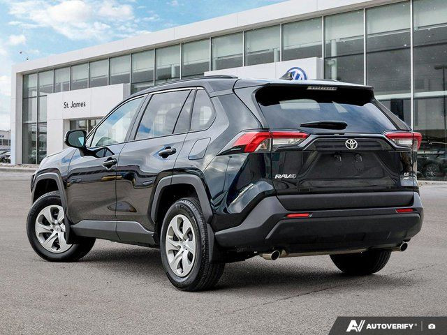 2021 Toyota RAV4 LE | CLEAN CARFAX | WINTER TIRES + STEEL RIMS in Cars & Trucks in Winnipeg - Image 3