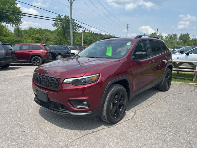2022 Jeep Cherokee Altitude in Cars & Trucks in Ottawa - Image 3