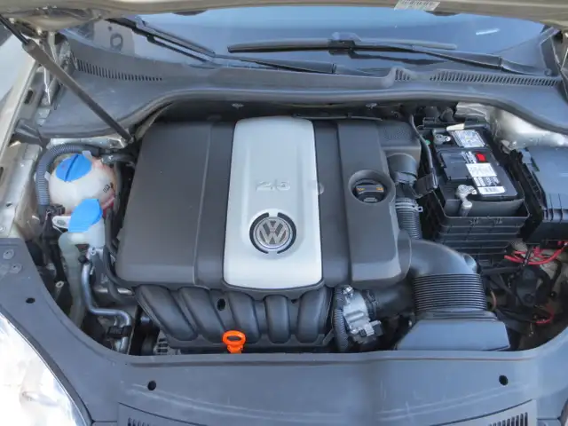 2008 Volkswagen Jetta Comfortline 2.5L w/ Htd Lthr/Sunroof in Cars & Trucks in Edmonton - Image 21