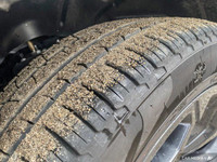 This Ram 1500 delivers a Gas/Electric V-8 5.7 L/345 engine powering this Automatic transmission. WHE... (image 9)