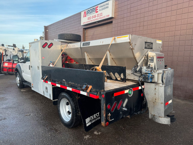 2016 Ford F-550 DRW Plow & Sander Truck VMAC ONE OWNER ! in Cars & Trucks in Calgary - Image 4