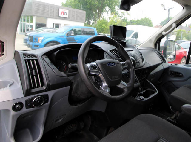 2018 FORD TRANSIT T-350 CUBE 12 PIED ROUE SIMPLE CRÉDIT-BAIL DIS in Cars & Trucks in Laval / North Shore - Image 4