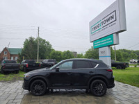 2025 Mazda CX-5 Kuro Edition AWD with only 7,462kms! Clean history with no accidents See Carfax repo... (image 7)