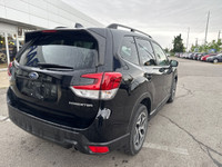 Do not miss out on this low mileage, locally owned and traded 2021 Forester Touring! Nicely optioned... (image 6)