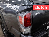 1 OWNER / Touchscreen Display, Apple CarPlay, USB Input and more! Clutch is the largest online used... (image 9)