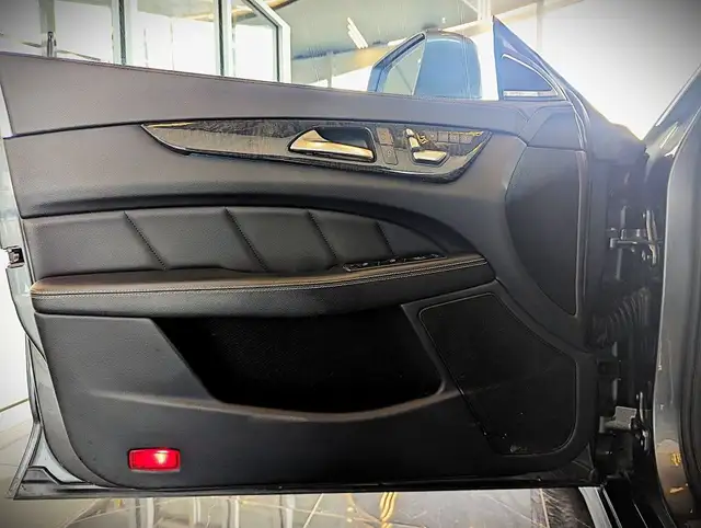 2017 Mercedes-Benz CLS-Class CLS550 4MATIC in Cars & Trucks in City of Montréal - Image 16