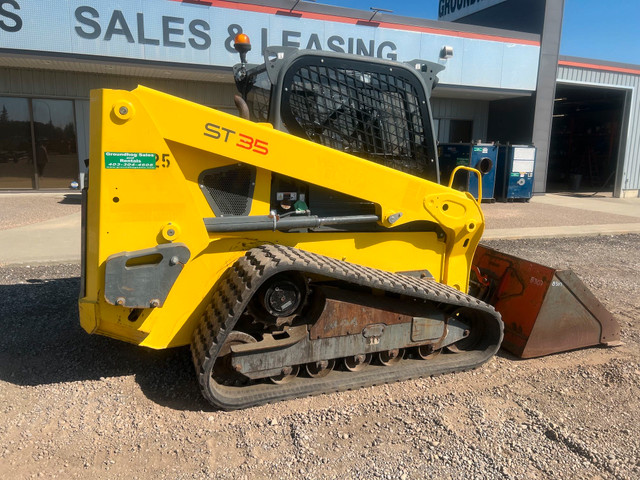 2015 Wacker Neuson ST35 Skid Steer  #3001 in Heavy Equipment in Red Deer - Image 2