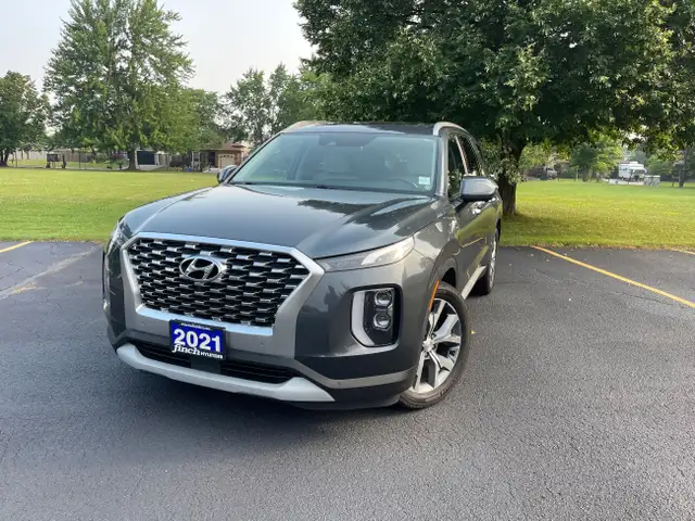 2021 Hyundai Palisade Luxury 8 Passenger leather seats with h... in Cars & Trucks in London - Image 2