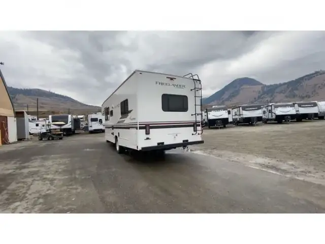 2023 Coachmen RV Freelander 27QB in RVs & Motorhomes in Kamloops - Image 13