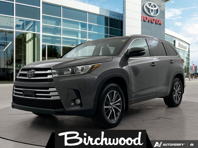 2017 Toyota Highlander XLE | Safetied Final Sale | New Brakes |  in Cars & Trucks in Winnipeg