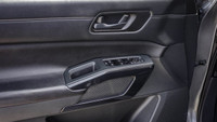 *Heated Steering Wheel, Heated Seats, 360 Surround View Camera, Apple CarPlay, Android Auto! * With... (image 7)
