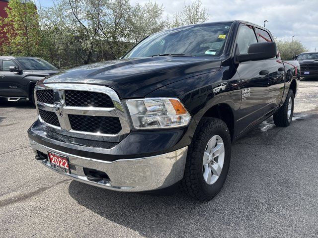 2022 Ram 1500 Classic SLT**CREW CAB**4X4**V6**5.0 SCREEN**BACK in Cars & Trucks in Mississauga / Peel Region - Image 2