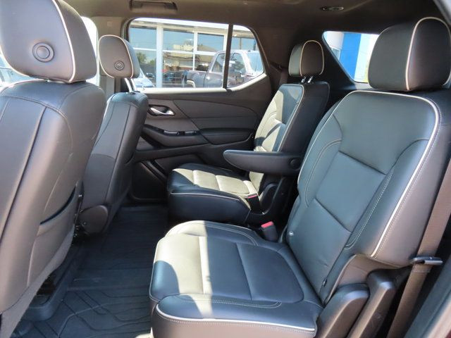 2022 Chevrolet Traverse Premier 3.6L AWD 7 Passenger in Cars & Trucks in Regina - Image 4