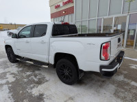 2022 GMC Canyon 4WD Crew Cab 128" Elevation, 3.6L V6 Gas, Trailering Package, Remote Start, Back Up... (image 1)