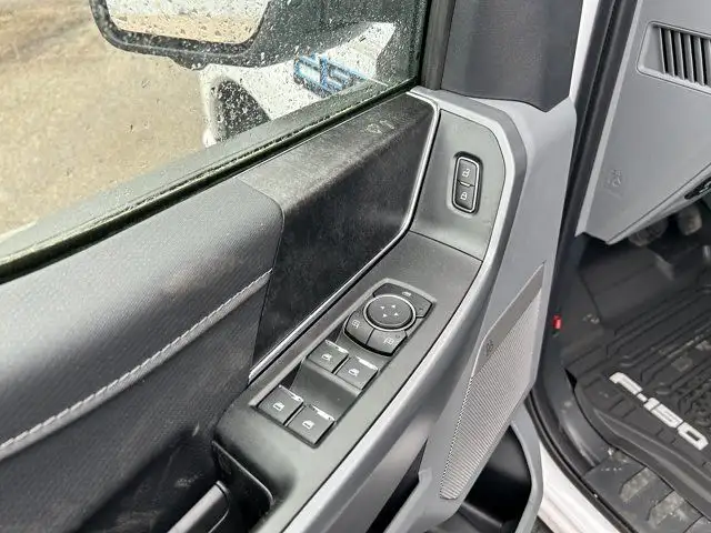 2025 Ford F-150 Lightning Flash | 312A | 4X4 | SuperCrew 145 in Cars & Trucks in Edmonton - Image 7