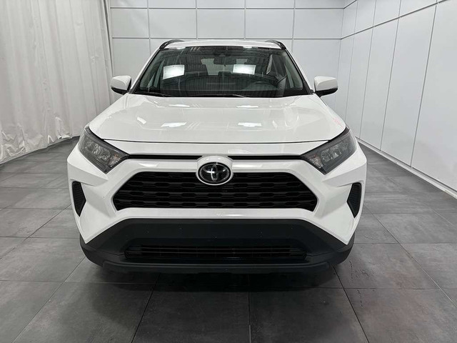 2020 Toyota RAV4 LE AWD - SIEGES CHAUFFANTS - BLUETOOTH in Cars & Trucks in Québec City - Image 2