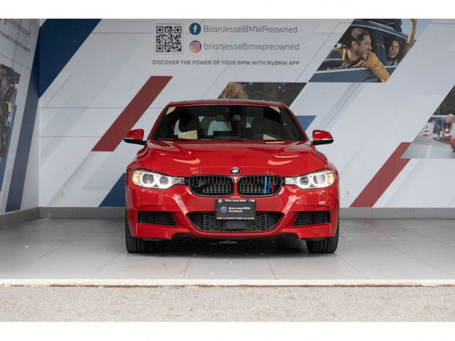 2015 BMW 3 Series 335i xDrive in Cars & Trucks in Vancouver - Image 3