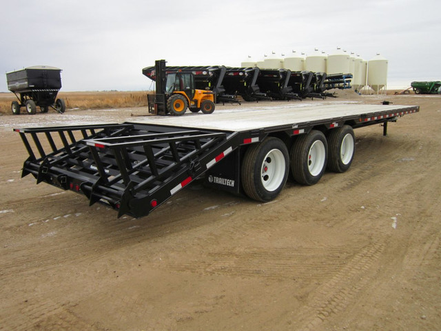 2023 Trailtech TD320-28 PH Industrial Flatdeck Trailer in Cargo & Utility Trailers in Regina - Image 3