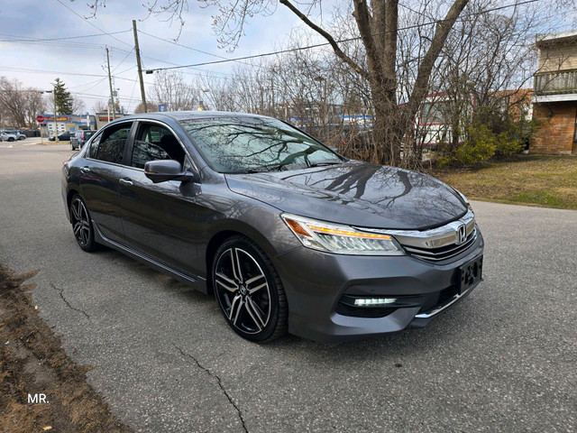 2017 Honda Accord 4dr I4 CVT Touring in Cars & Trucks in City of Toronto - Image 4