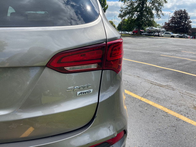 2018 Hyundai Santa Fe Sport 2.4 good first car | heated front... in Cars & Trucks in London - Image 4